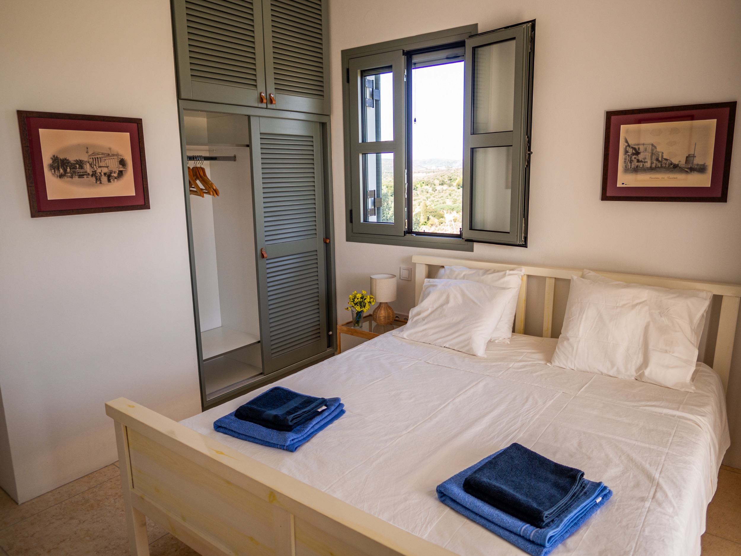 Schlaf und Badezimmer villa gerakada koroni peloponnes 8